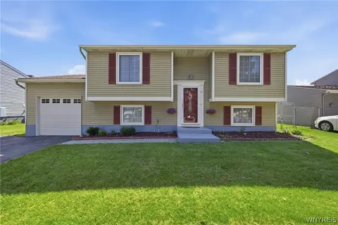 49 Thornwood Dr, Cheektowaga, NY 14227