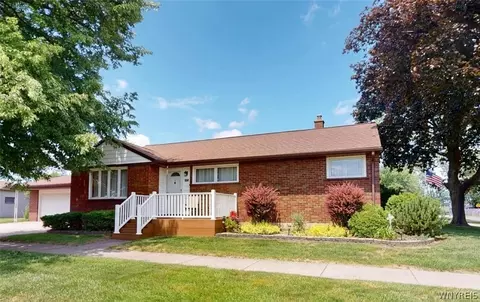 570 68th St, Niagara Falls, NY 14304