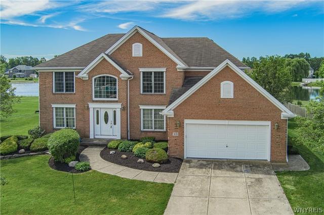 3870 Ontario Dr, Wheatfield, NY 14120
