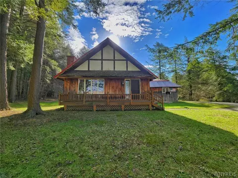4924 Lower Edgar Rd, Napoli, NY 14755