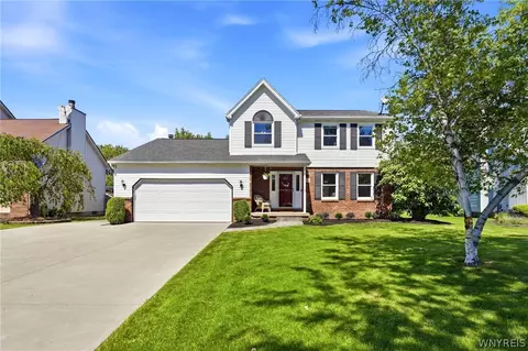 269 Cardinal Ln, Grand Island, NY 14072