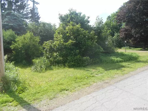 15 Sunset Dr, Delevan, NY 14042 photo 6