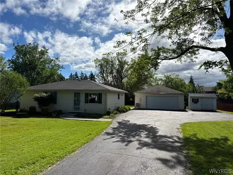 3777 Wolf Rd, Orchard Park, NY 14127