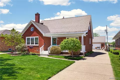 287 S Shore Blvd, Lackawanna, NY 14218