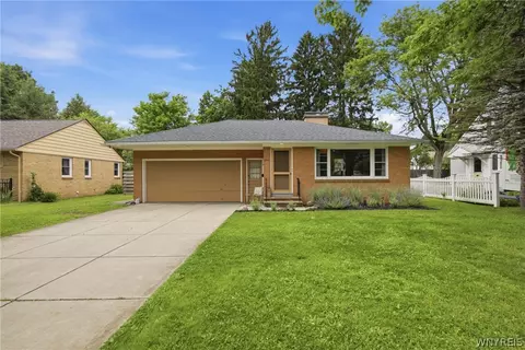 266 Cazenovia St, Aurora, NY 14052
