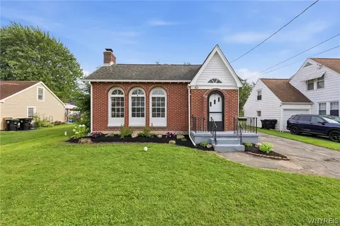 80 Linwood Ave, Tonawanda, NY 14150