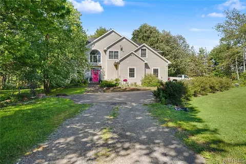 11288 Newell Rd, Dunkirk, NY 14048