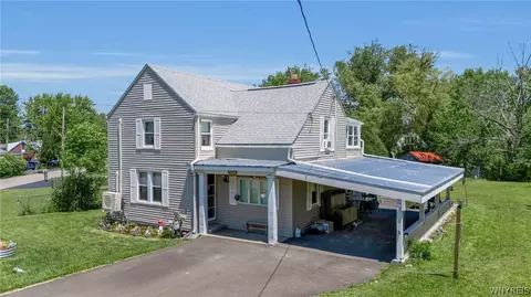 2688 Ferndale Ave, Hamburg, NY 14075