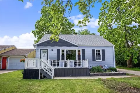 21 Alliger Dr, Tonawanda, NY 14150