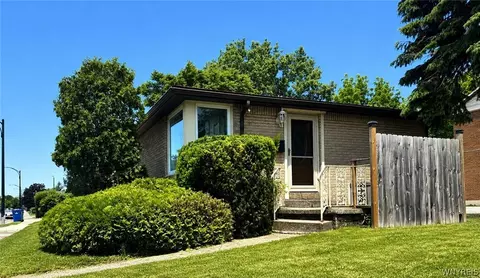2 Yale Pl, Buffalo, NY 14210