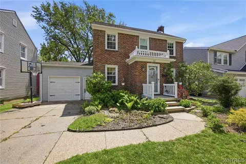 109 Northwood Dr, Buffalo, NY 14223