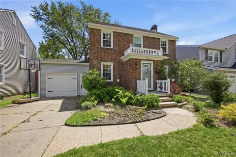 109 Northwood Dr, Buffalo, NY 14223
