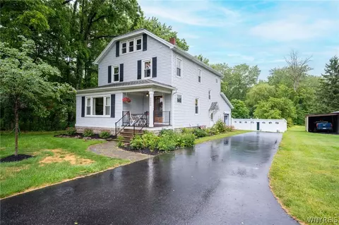 8080 Stahley Rd, East Amherst, NY 14051