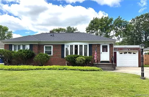 151 Lafayette Blvd, Amherst, NY 14221