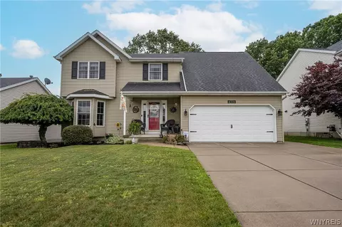 4341 Arrowwood Dr, Hamburg, NY 14075
