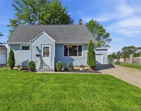 89 Harris Ct, Cheektowaga, NY 14225