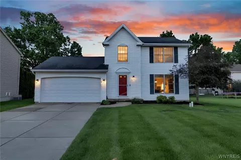 387 Seneca Pl, Lancaster, NY 14086