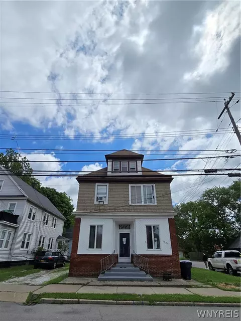 1330 Electric Ave, Lackawanna, NY 14218
