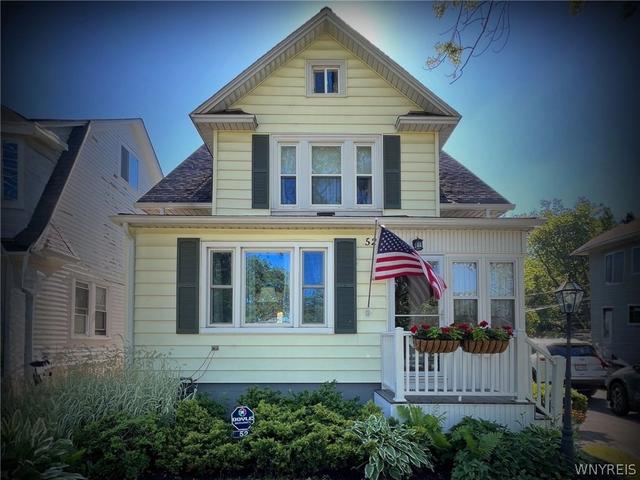 52 Lakeview Pkwy, Lockport, NY 14094