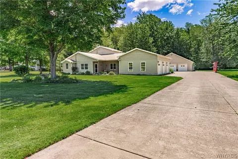 6064 Condren Rd, Newfane, NY 14108