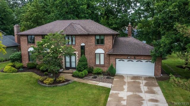 47 Woodstock Rd, Grand Island, NY 14072