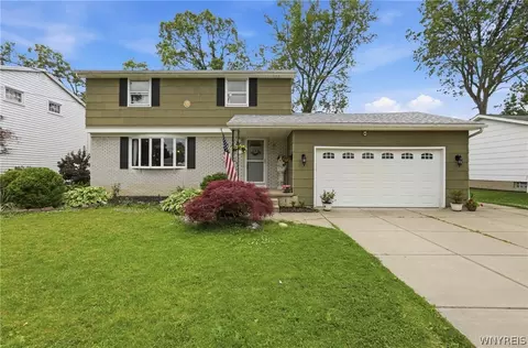 881 Castlebar Dr, North Tonawanda, NY 14120