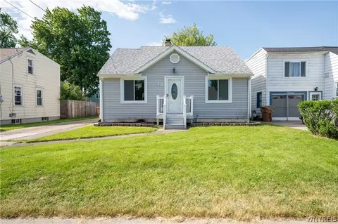 19 Wellworth Pl, Cheektowaga, NY 14225