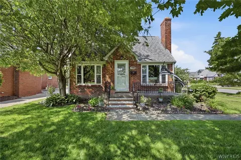 790 Cleveland Dr, Cheektowaga, NY 14225