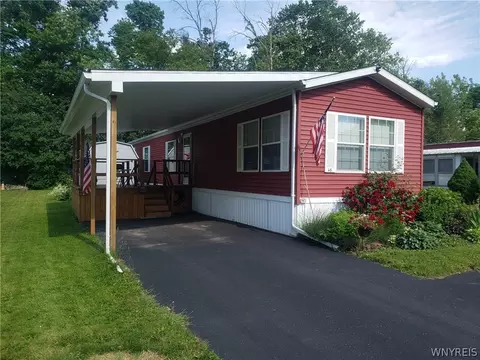 46 Lakewood Vlg, Shelby, NY 14103