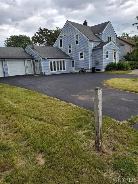 3993 Union Rd, Cheektowaga, NY 14225