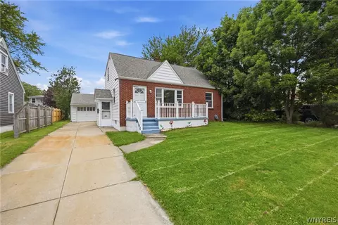 72 Birkdale Rd, Cheektowaga, NY 14225
