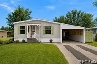 260 Sunset Dr, Clarendon, NY 14429