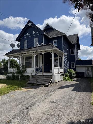 259 Washburn St, Lockport, NY 14094