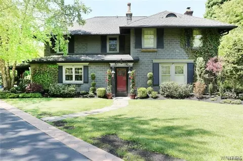 72 N Long St, Amherst, NY 14221