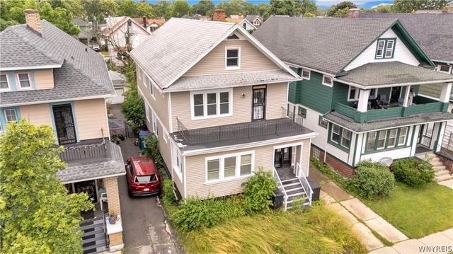 70 Brunswick Blvd, Buffalo, NY 14208
