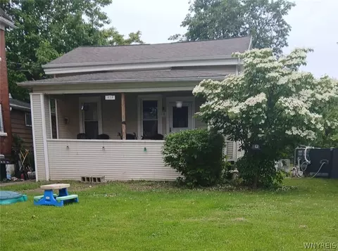 454 18th St, Niagara Falls, NY 14303