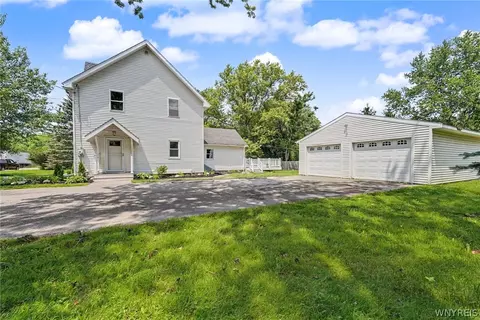 7881 Seneca St, East Aurora, NY 14052
