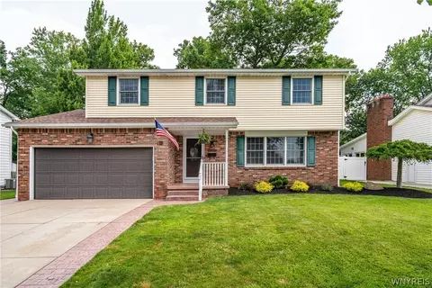 58 Tobey Hill Dr, West Seneca, NY 14224