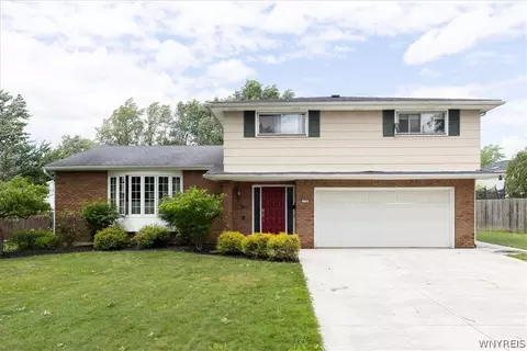 172 Chestnut Hill Ln S, Amherst, NY 14221