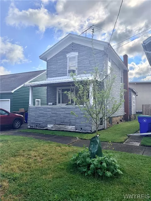 211 West Ave, Ridgeway, NY 14103