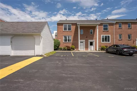 3903 Bowen Rd #59, Lancaster, NY 14086