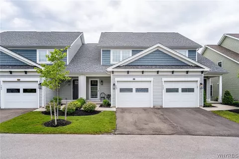 303 Carriage Ln, West Seneca, NY 14224