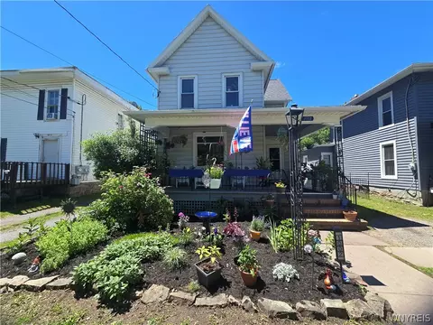 1002 West Ave, Shelby, NY 14103