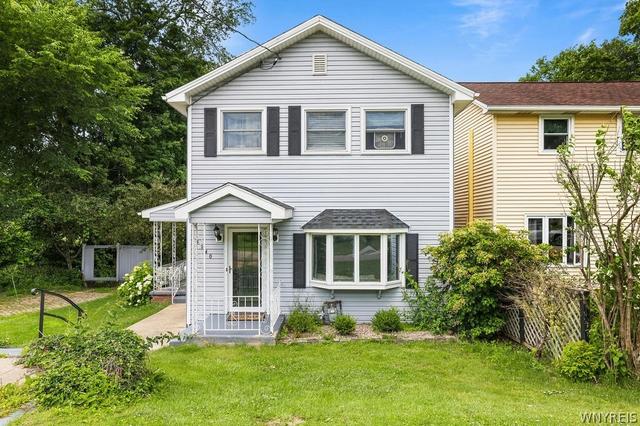 6940 Versailles Rd, Evans, NY 14047
