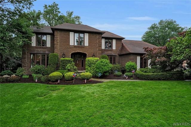 219 Forestview Dr, Amherst, NY 14221