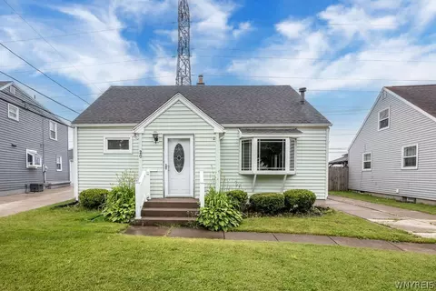 20 Nicholas Dr S, Tonawanda, NY 14150