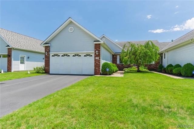 71 Niagara Shore Dr, Tonawanda, NY 14150