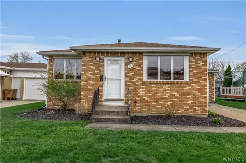 19 Algiers Ln, Cheektowaga, NY 14225