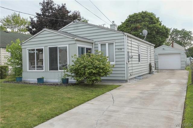 918 92nd St, Niagara Falls, NY 14304
