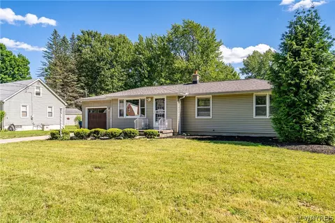 1297 Dodge Rd, Getzville, NY 14068